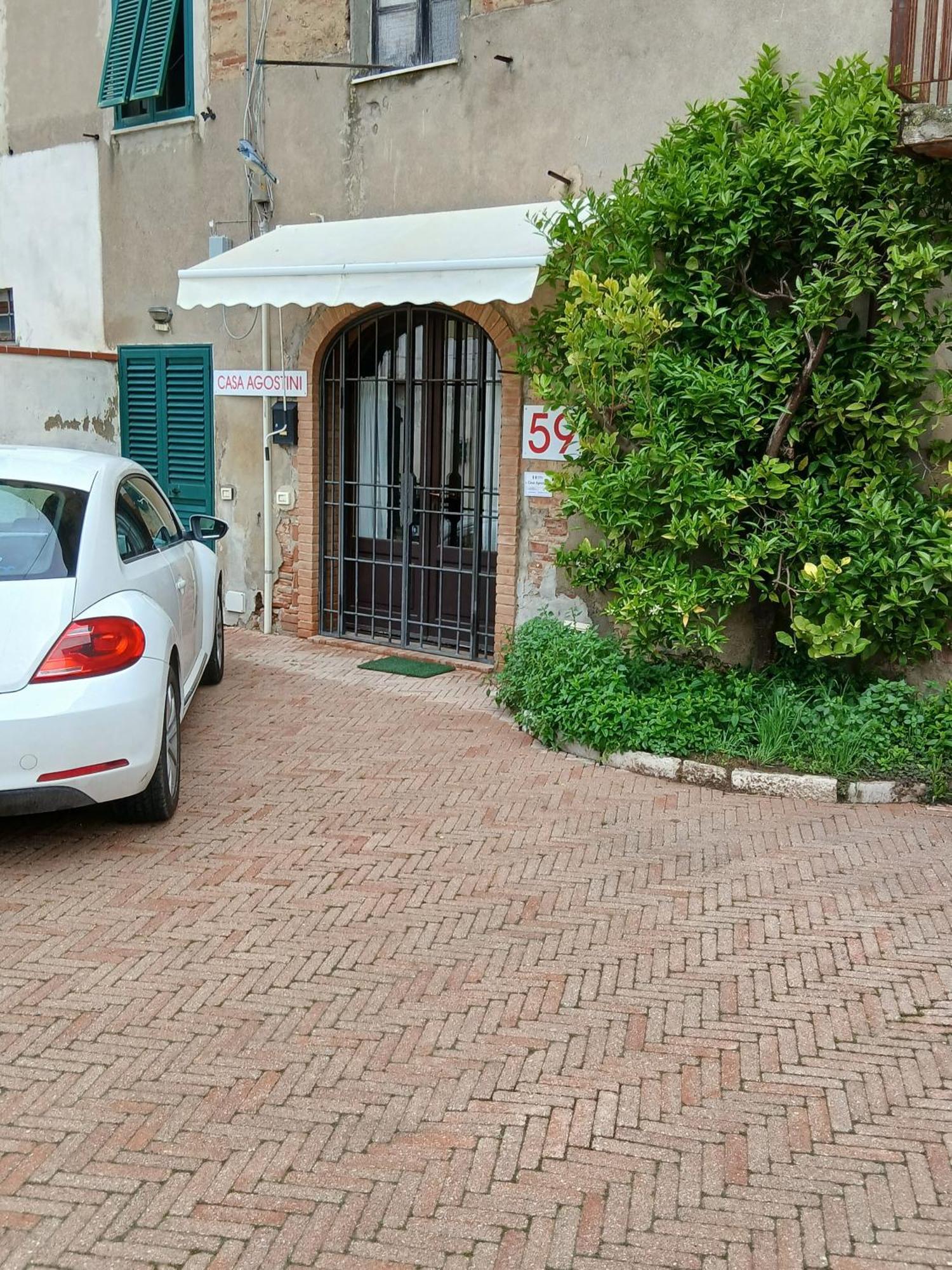 Casa Agostini Apartment Lari ภายนอก รูปภาพ