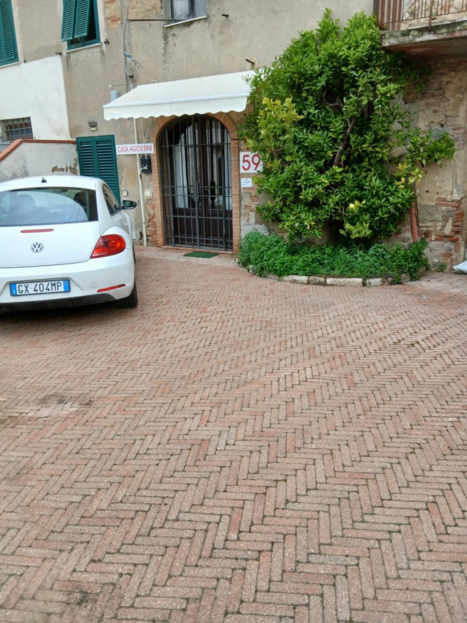 Casa Agostini Apartment Lari ภายนอก รูปภาพ