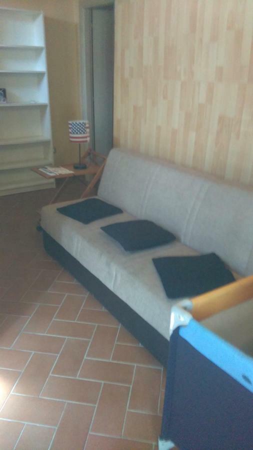 Casa Agostini Apartment Lari ภายนอก รูปภาพ
